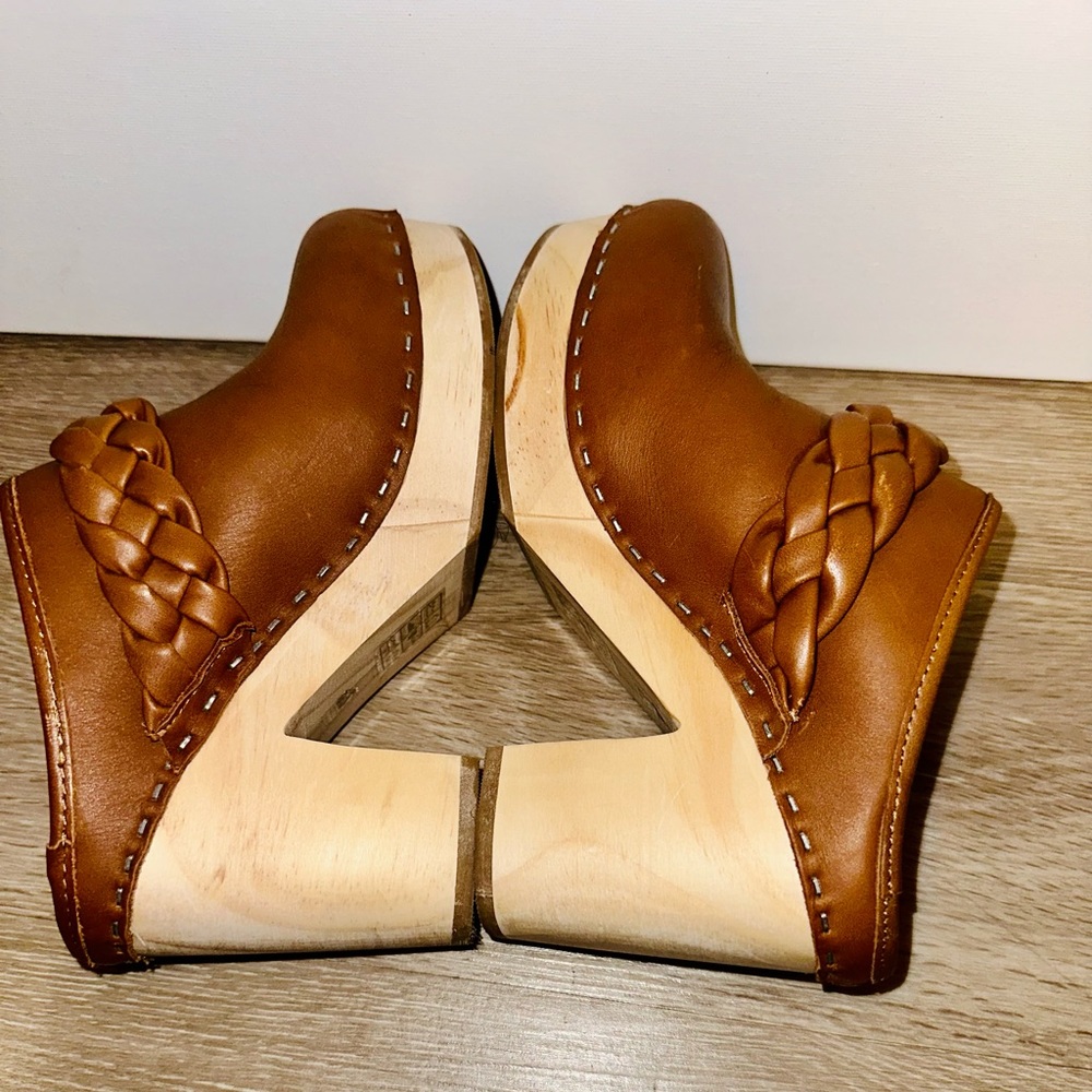 DOLCE VITA shoes women’s size 6.5
